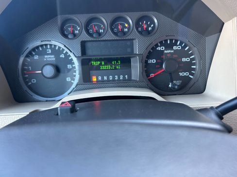 Used 2009 Ford F250 XL image 7
