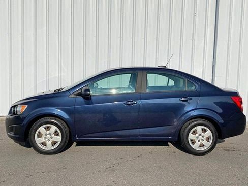 Used 2015 Chevrolet Sonic LS image 7