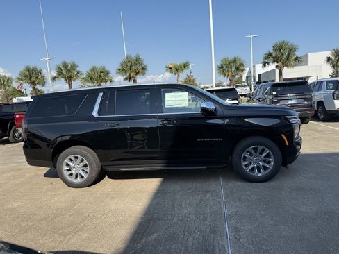 New 2026 Chevrolet Suburban Premier w/ Sun And Tow Package image 10