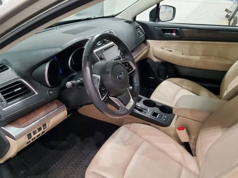 Used 2018 Subaru Outback 2.5i Limited AWD/4WD image 11