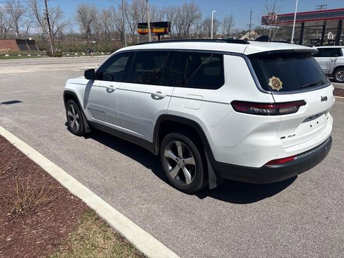 Used 2022 Jeep Grand Cherokee L Limited image 2