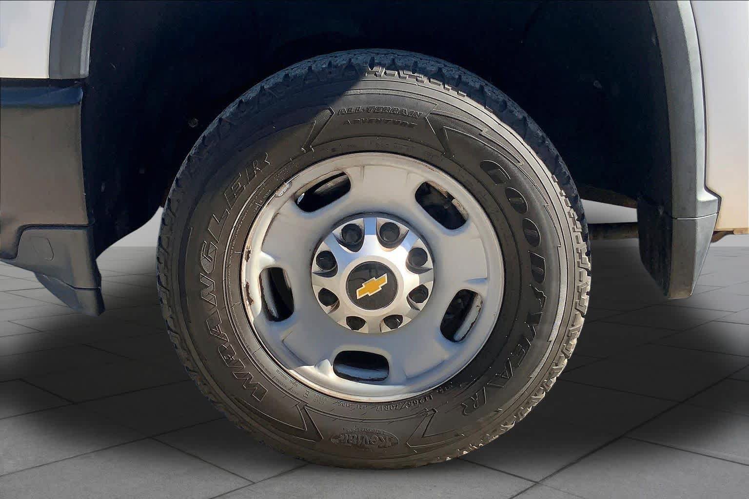 Used 2020 Chevrolet Silverado 2500 W/T w/ WT Fleet Convenience Package RWD image 11