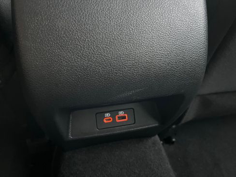 Used 2025 Nissan Altima 2.5 SV image 24