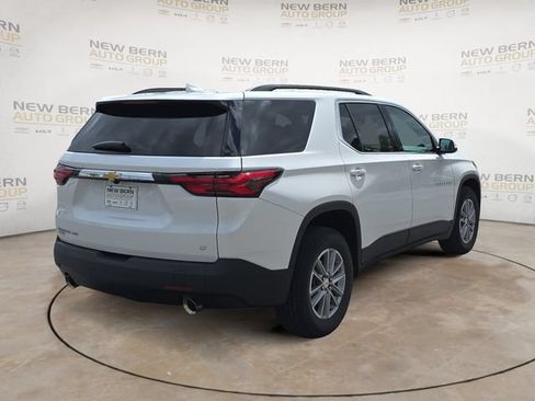 Used 2023 Chevrolet Traverse LT AWD/4WD image 5