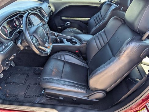 Used 2017 Dodge Challenger SRT w/ Technology Group RWD image 18