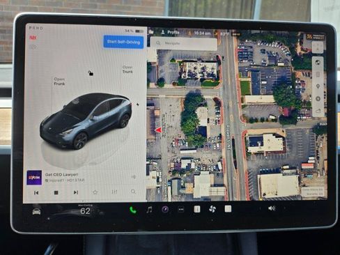 Used 2024 Tesla Model Y Long Range AWD/4WD image 42