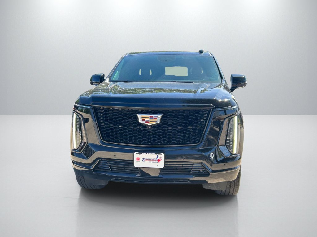Used 2025 Cadillac Escalade Sport Platinum AWD/4WD image 2