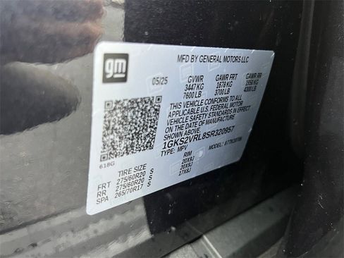 Used 2025 GMC Yukon AT4 Ultimate w/ LPO, Floor Liner Package image 29