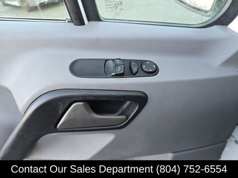 Used 2017 Freightliner Sprinter 2500 image 20