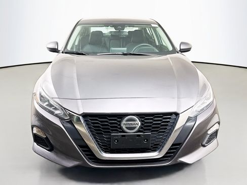 Used 2021 Nissan Altima 2.5 SV image 2