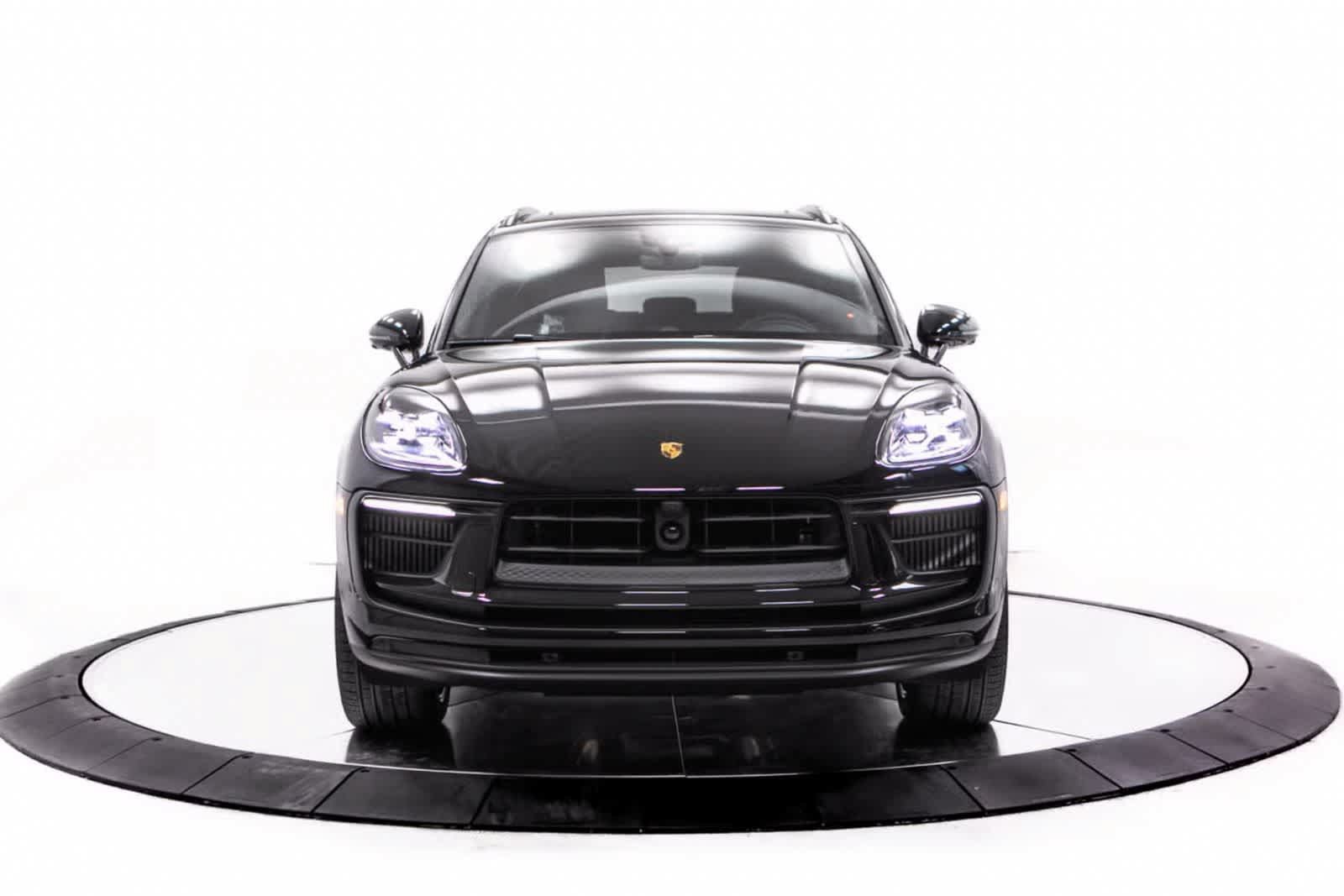 Certified 2026 Porsche Macan S AWD/4WD image 10