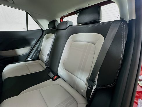 New 2025 Hyundai Venue SEL image 23