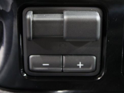 Used 2024 Chevrolet Silverado 1500 LT Trail Boss image 55