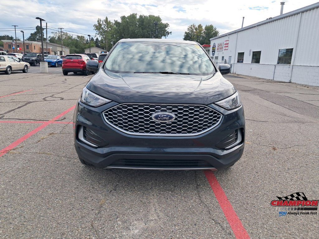 Used 2023 Ford Edge SEL AWD/4WD image 10