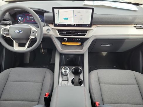 New 2026 Ford Explorer Active RWD image 17