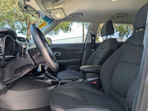 Used 2019 Kia Soul w/ Convenience Package FWD image 15