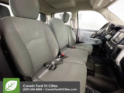Used 2020 RAM 1500 Classic SLT AWD/4WD image 16