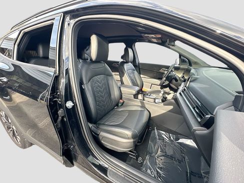 Certified 2023 Kia Sportage X-Line w/ X-Line Premium Package image 28