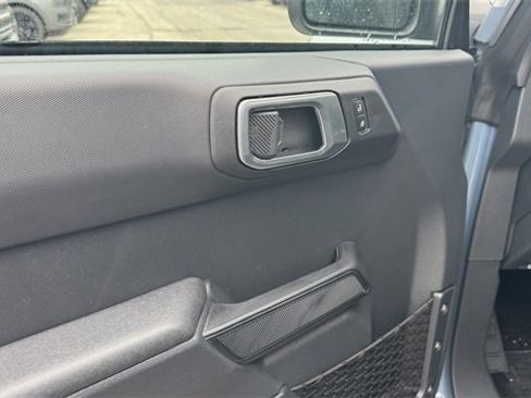 New 2025 Ford Bronco Base image 21