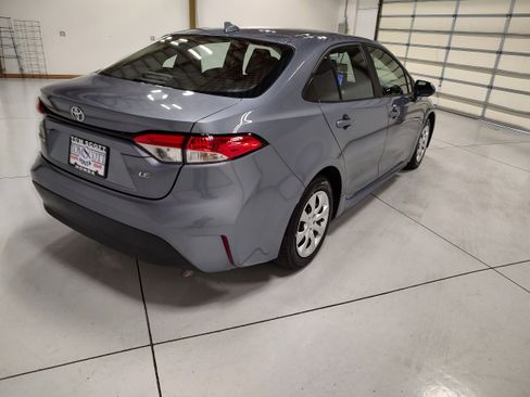 Used 2024 Toyota Corolla LE image 13