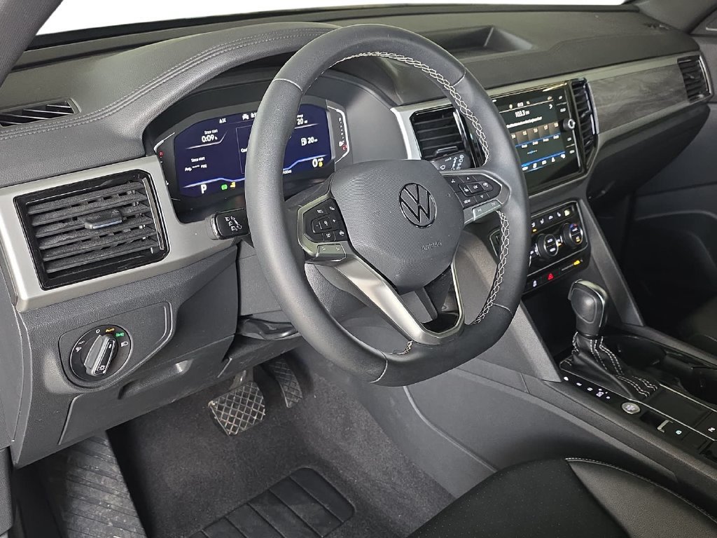 Used 2023 Volkswagen Atlas Cross Sport SE FWD image 14