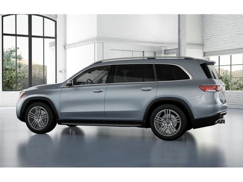 New 2026 Mercedes-Benz GLS 450 4MATIC image 34