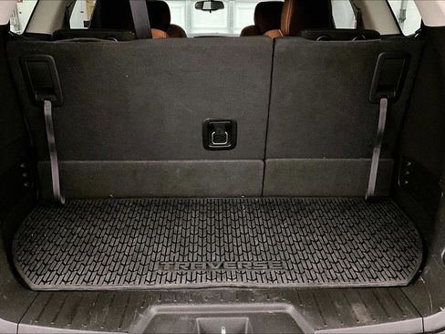 Used 2013 Chevrolet Traverse LT image 36