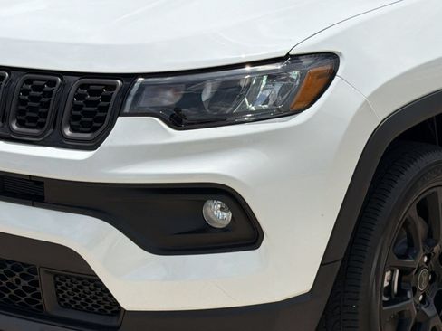 New 2026 Jeep Compass Latitude AWD/4WD image 12