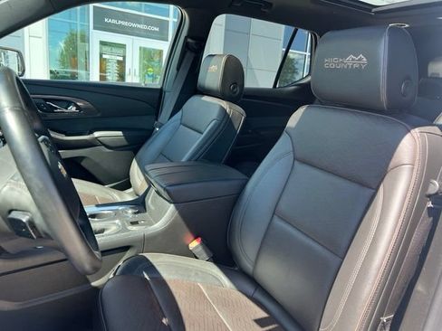 Used 2023 Chevrolet Traverse High Country AWD/4WD image 21