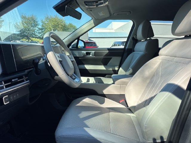 Used 2024 Hyundai Santa Fe SEL FWD image 14