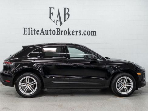 Used 2024 Porsche Macan AWD/4WD image 5