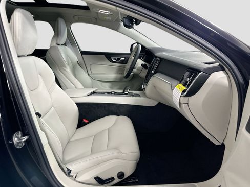 New 2025 Volvo S60 B5 Plus w/ Climate Package image 17