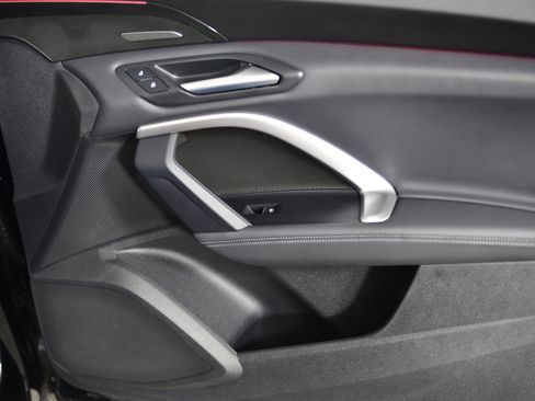 Certified 2025 Audi Q5 Premium Plus image 20