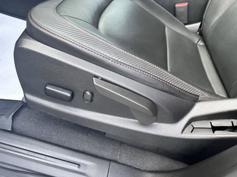 Used 2022 GMC Canyon AT4 image 16