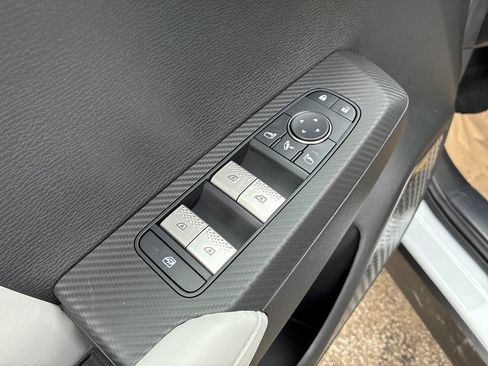 New 2026 Mitsubishi Outlander SE AWD/4WD image 14