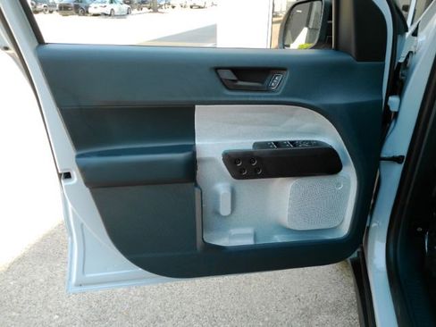 Used 2025 Ford Maverick XLT w/ XLT Luxury Package FWD image 14