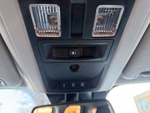 Used 2018 RAM 1500 Laramie w/ Convenience Group image 33