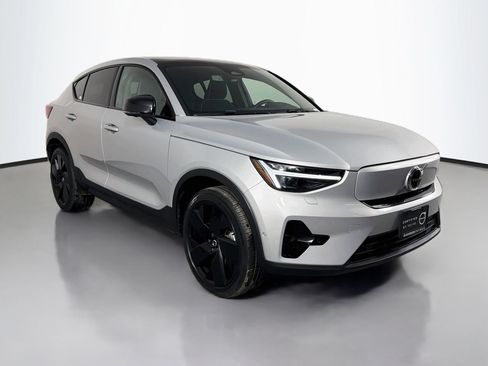 Certified 2023 Volvo C40 P8 Recharge Ultimate w/ Protection Package Premier AWD/4WD image 3