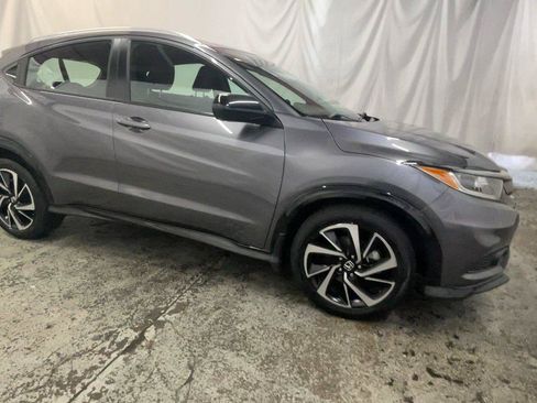Used 2019 Honda HR-V Sport image 4