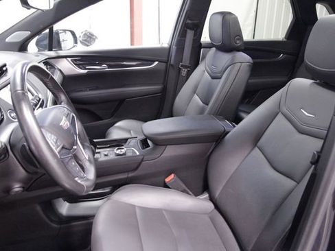 Used 2022 Cadillac XT5 Premium Luxury w/ Technology Package image 13