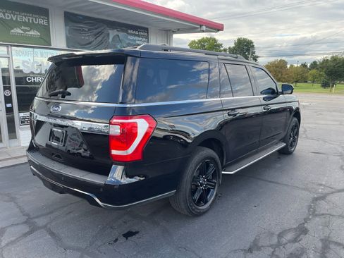 Used 2021 Ford Expedition Max XLT image 3