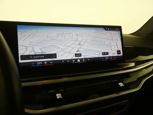 Used 2024 BMW X7 xDrive40i w/ M Sport Package AWD/4WD image 24