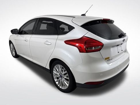 Used 2015 Ford Focus Titanium image 5