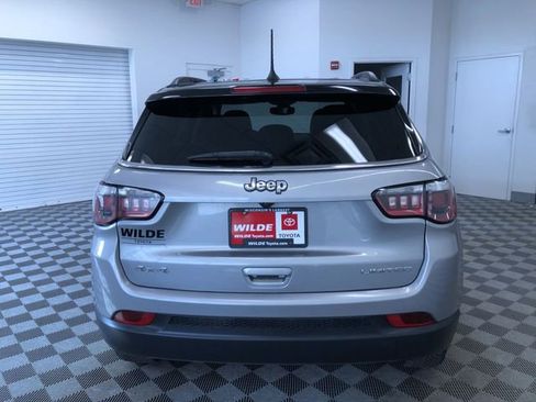 Used 2017 Jeep Compass Limited image 14