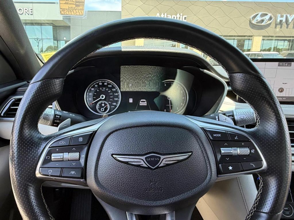Certified 2025 Genesis G70 2.5T AWD/4WD image 31