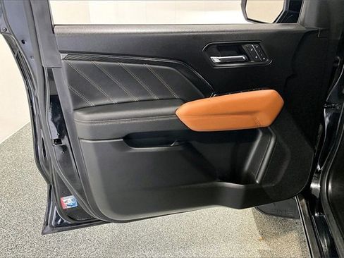 Used 2023 GMC Canyon AT4 w/ AT4 Premium Package image 22