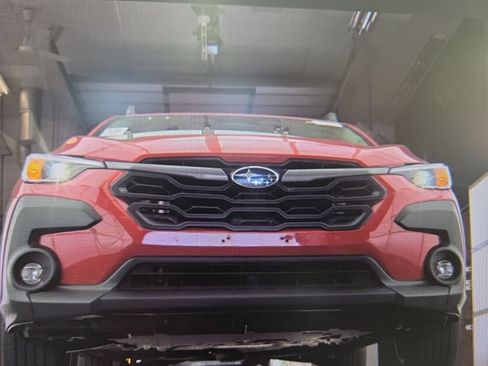 Used 2025 Subaru Crosstrek 2.5i Premium AWD/4WD image 8