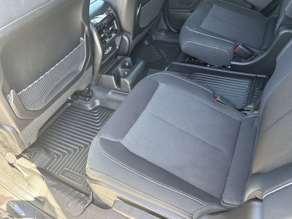 Used 2025 Jeep Grand Cherokee L Laredo RWD image 29