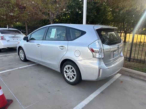 Used 2014 Toyota Prius V Three FWD image 4