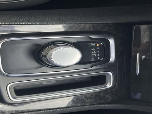 Used 2022 Chrysler 300 Touring L w/ Popular Equipment Group image 18